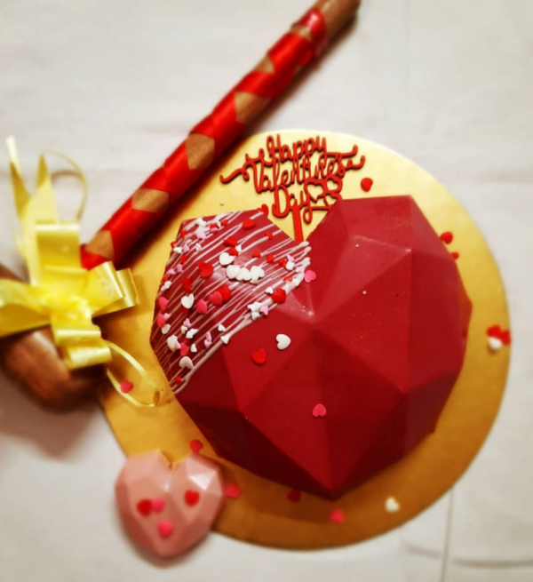 Piñata Cake