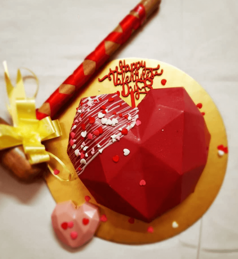 Piñata Cake